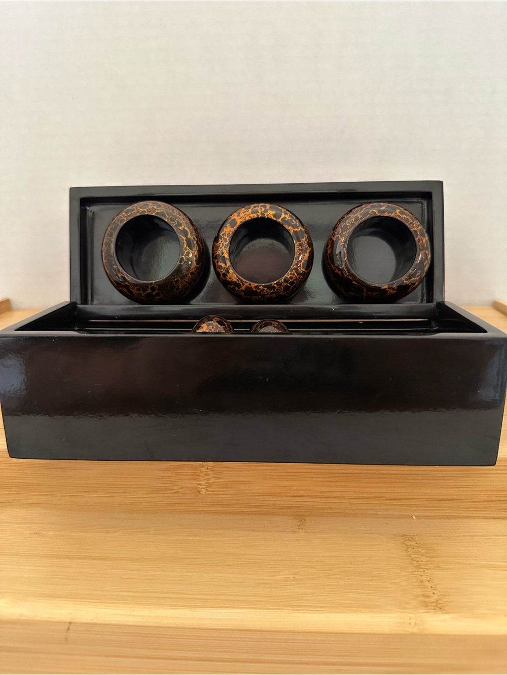 8 Piece Napkin Rings With Matching Holding Decorative Box #10